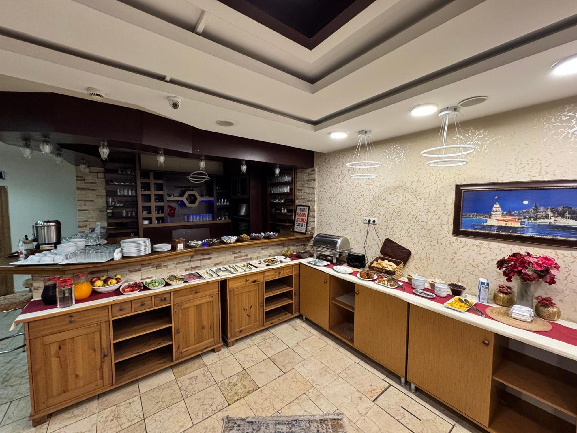 Hotel Ipekyolu Истанбул Екстериор снимка